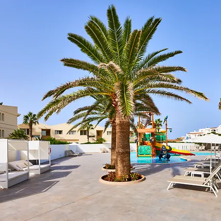 Smartline Cala N Bosch Hotell